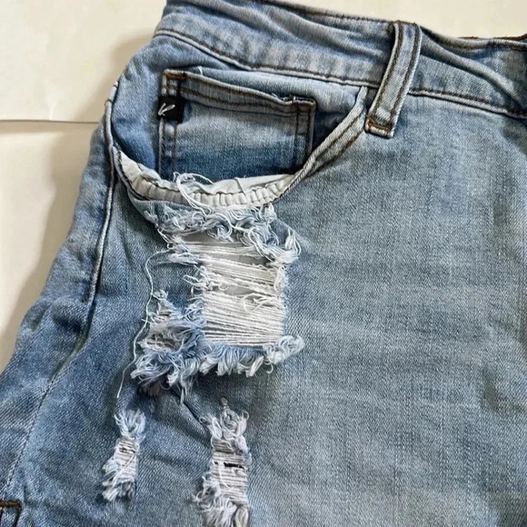 Kancan distressed denim shorts W11/29 - Picture 2 of 6